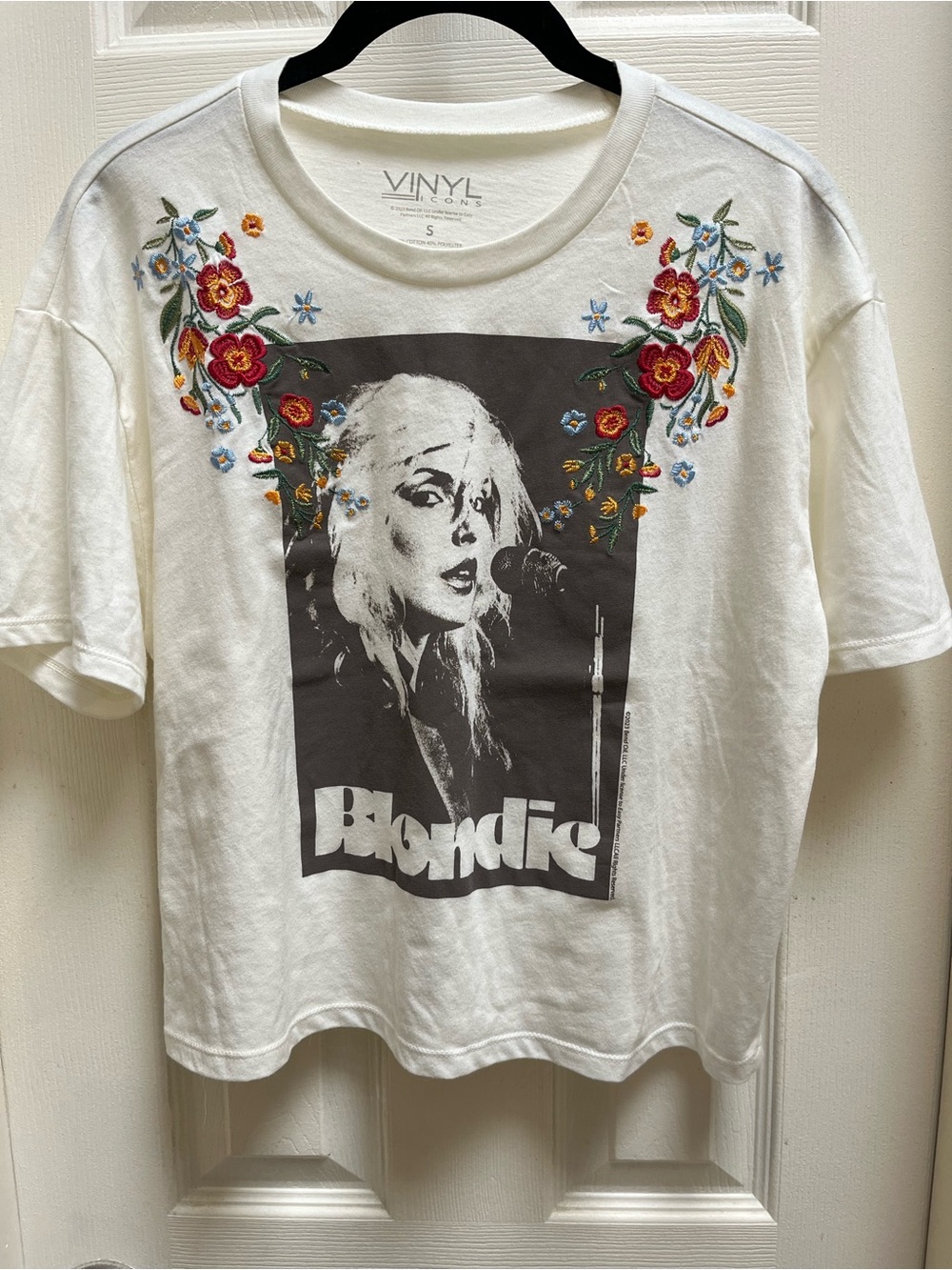 Vinyl Icons Women's Blondie Graphic Tee - Cream with Floral Embroidery